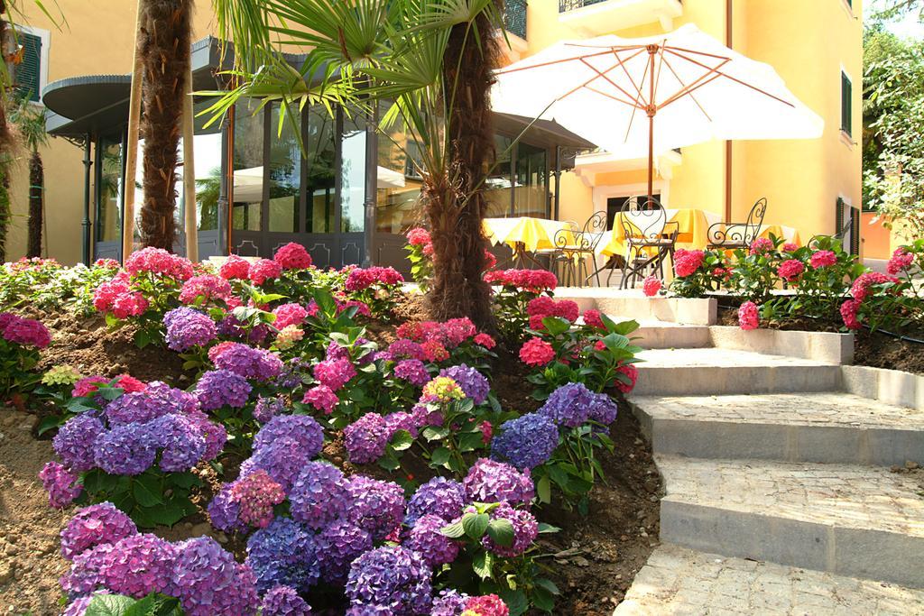 Villa Sofia Hotel Gardone Riviera Exterior foto